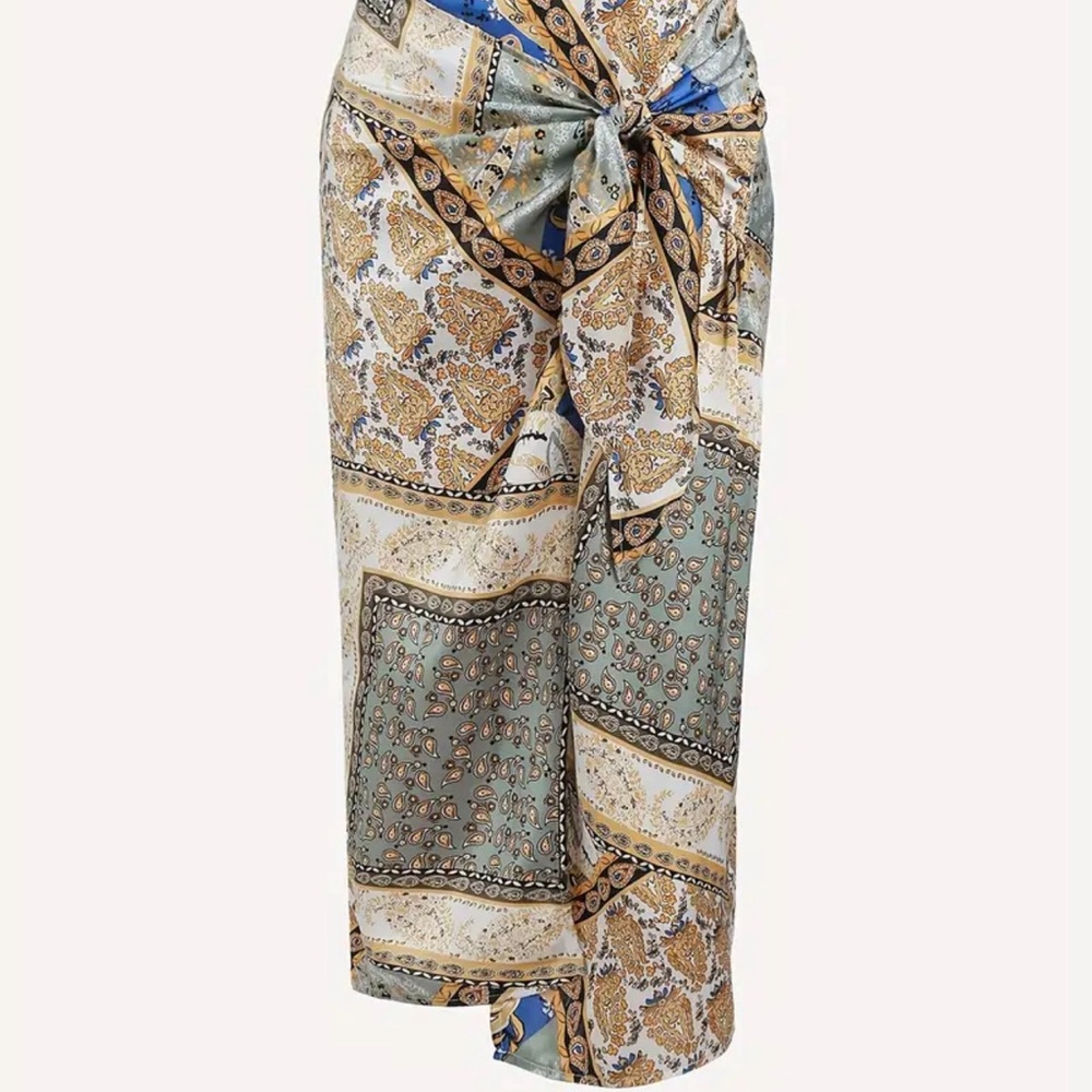 Elegant Paisley Wrap Skirt